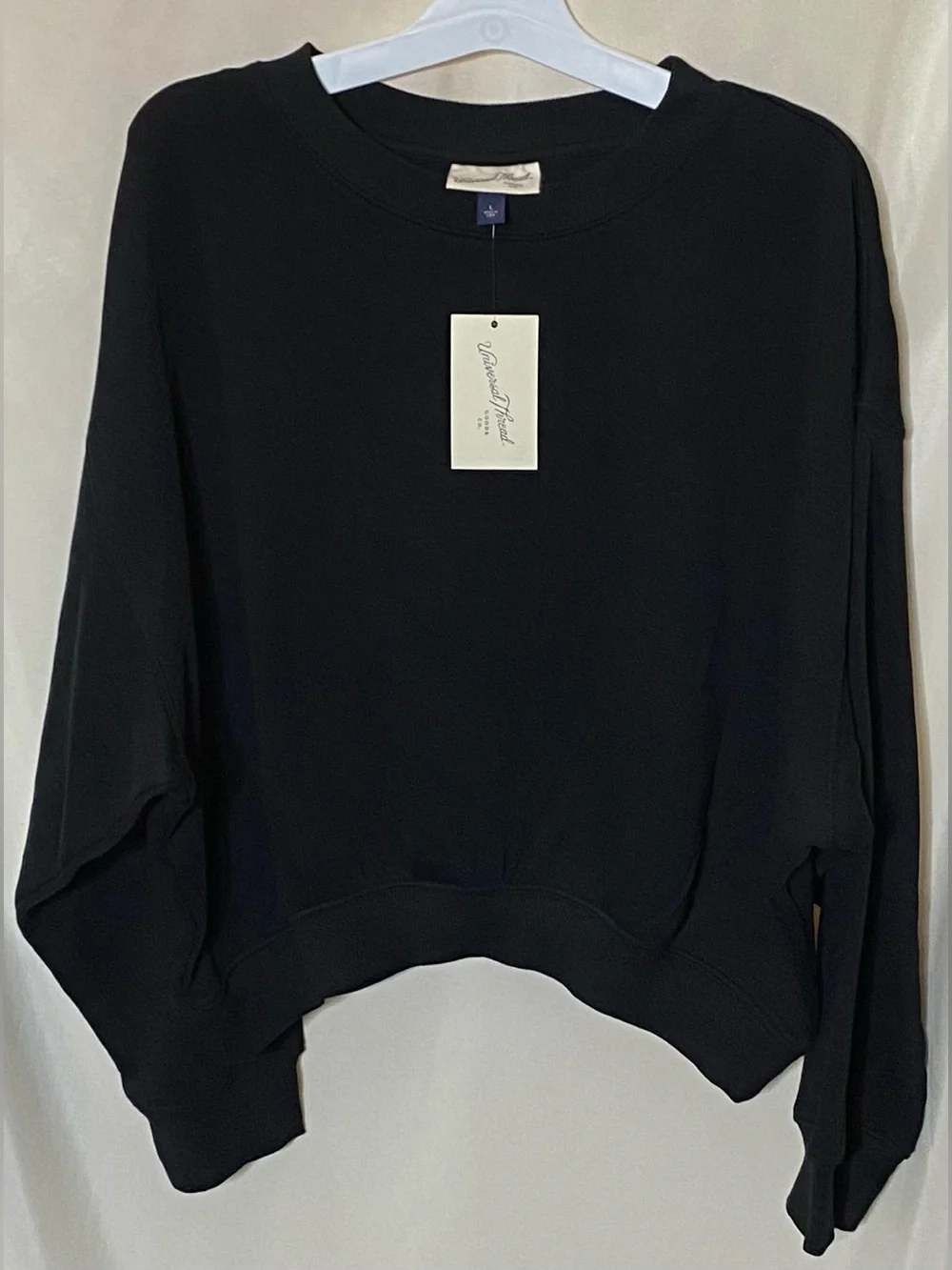 NWT Universal Thread Black Cropped Oversized Crewneck Sweatshirt Size L